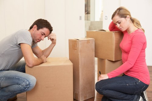 Using Falconwood self storage for household and business needs